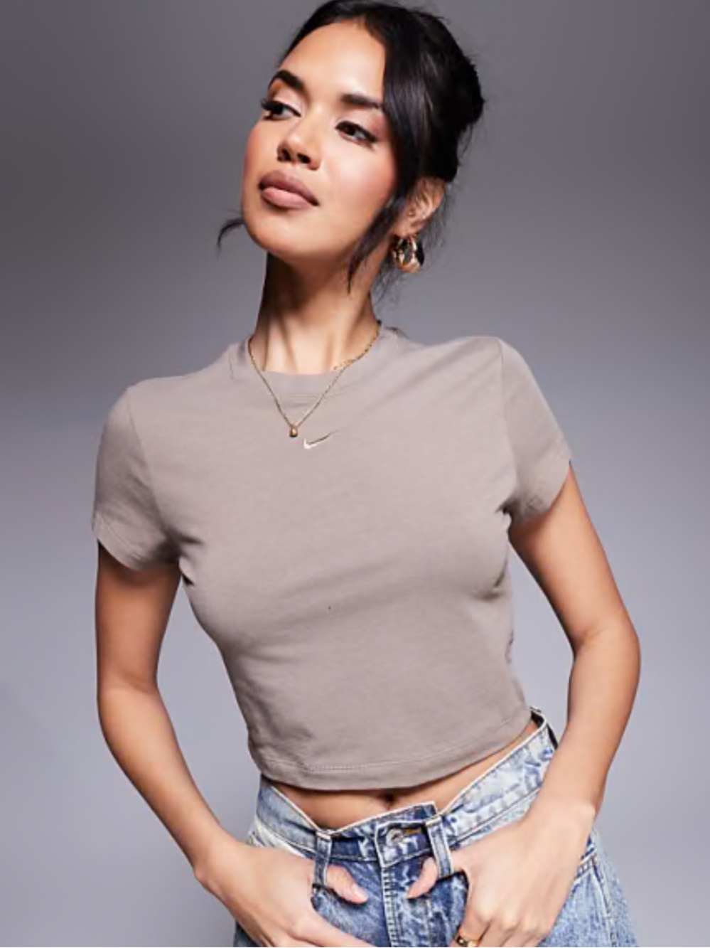 Women’s Short Sleeve Crop Top in Taupe